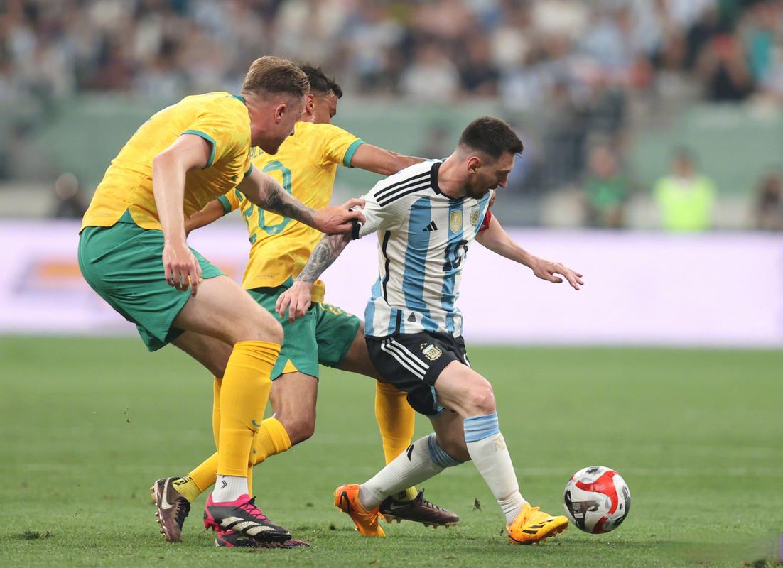 阿根廷对澳大利亚比赛有别的表演吗